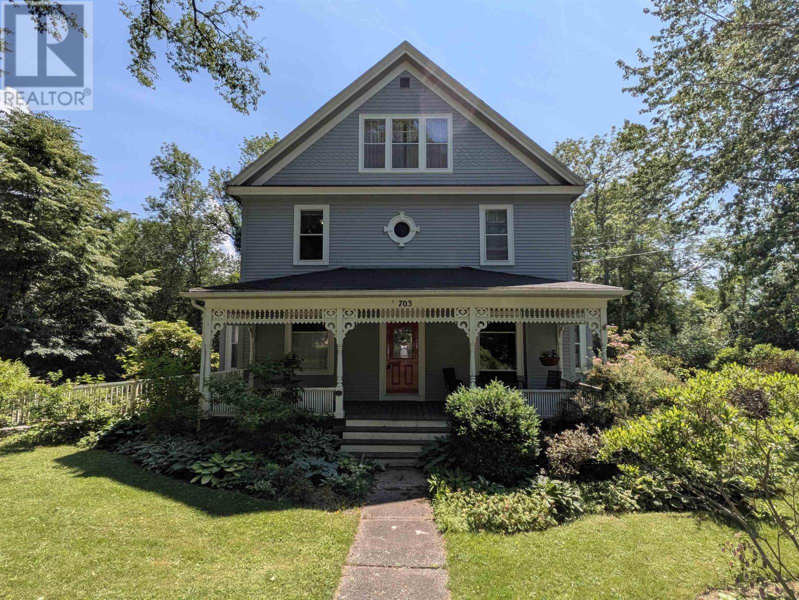 Annapolis Royal, NS B0S1A0,703 Saint George Street