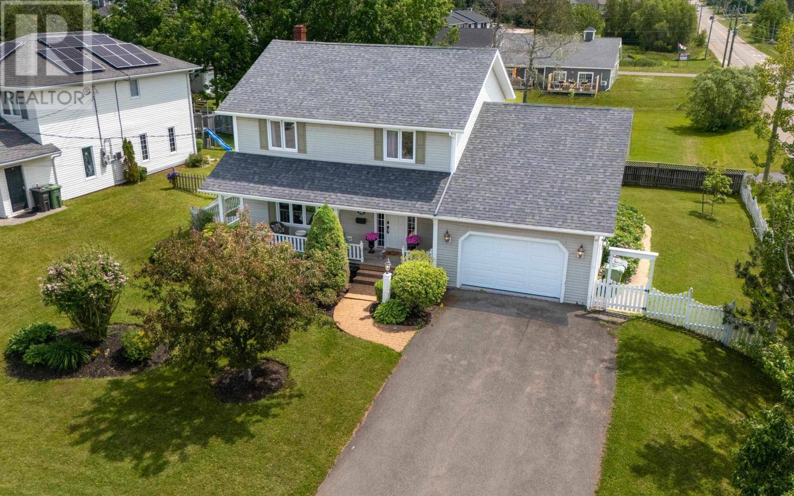 Stratford, C1B1N2,102 Greensview Drive
