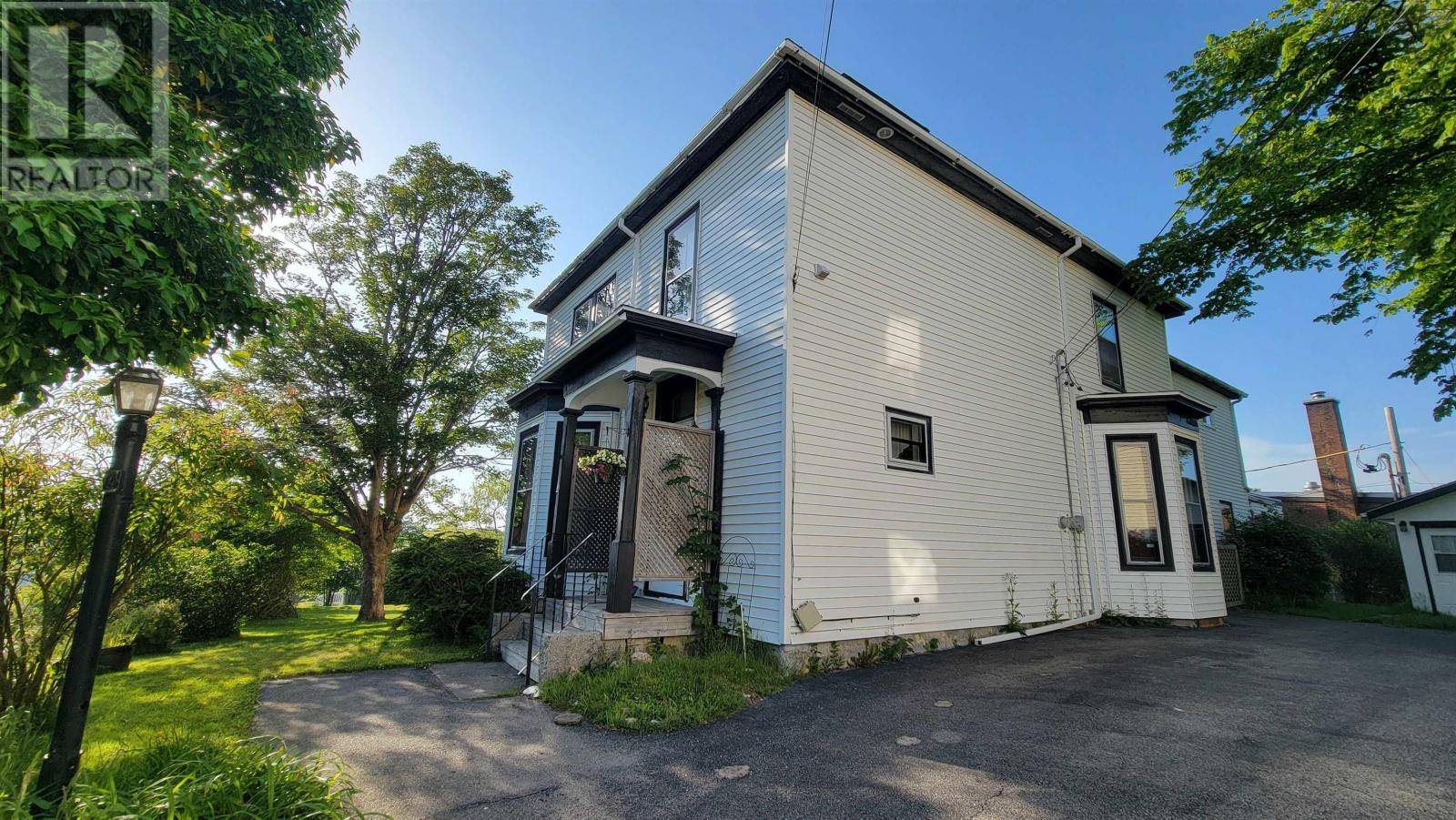 Yarmouth, NS B5A2W9,22 Baker Street