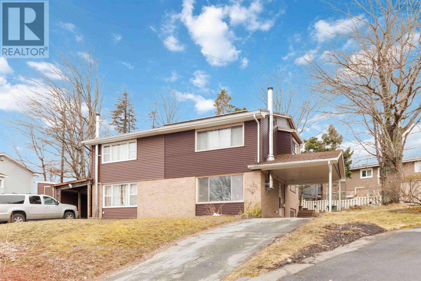 Halifax, NS B3M2W6,16 Oakburn Court