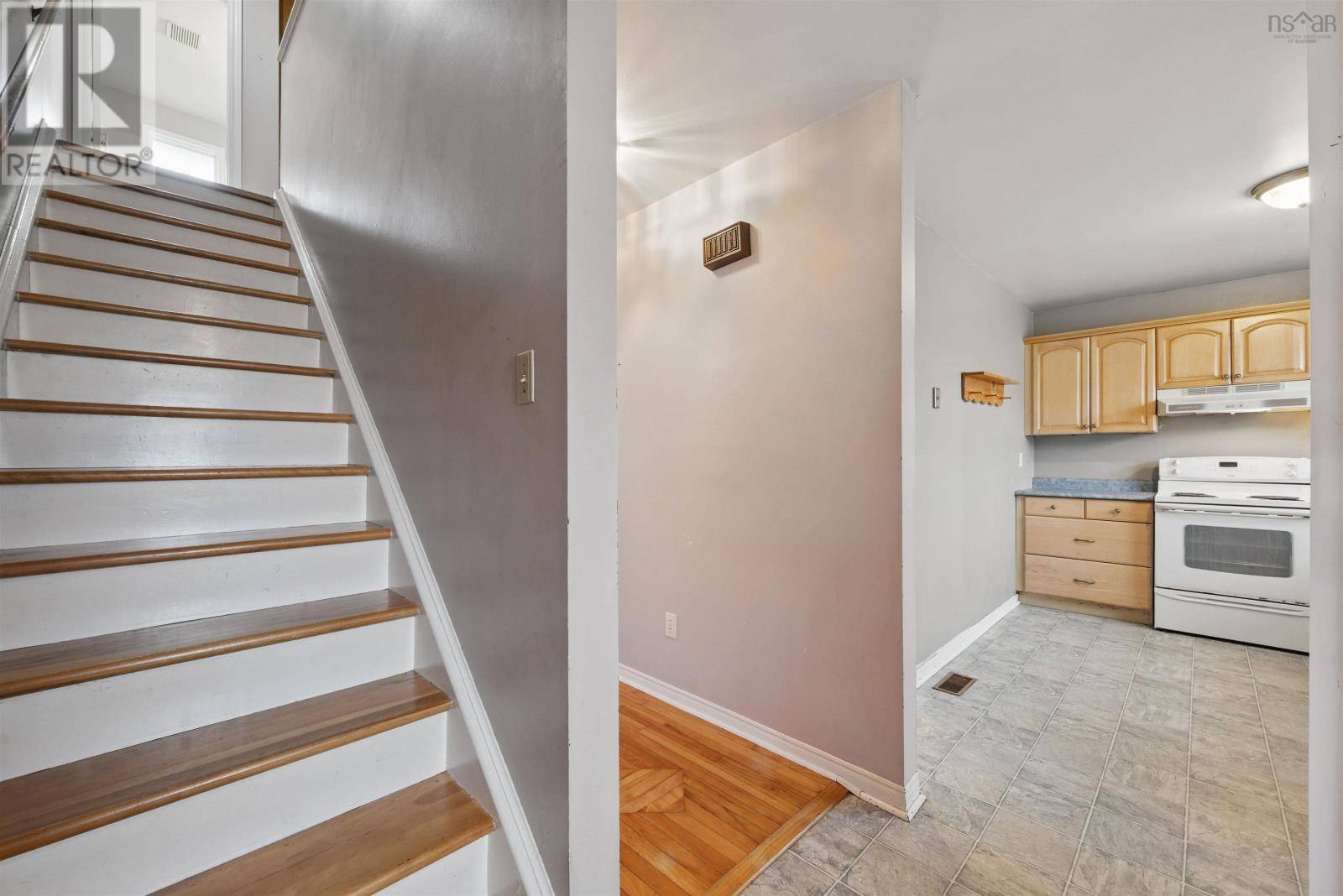 Dartmouth, NS B2X1K4,32 Aberdeen Court