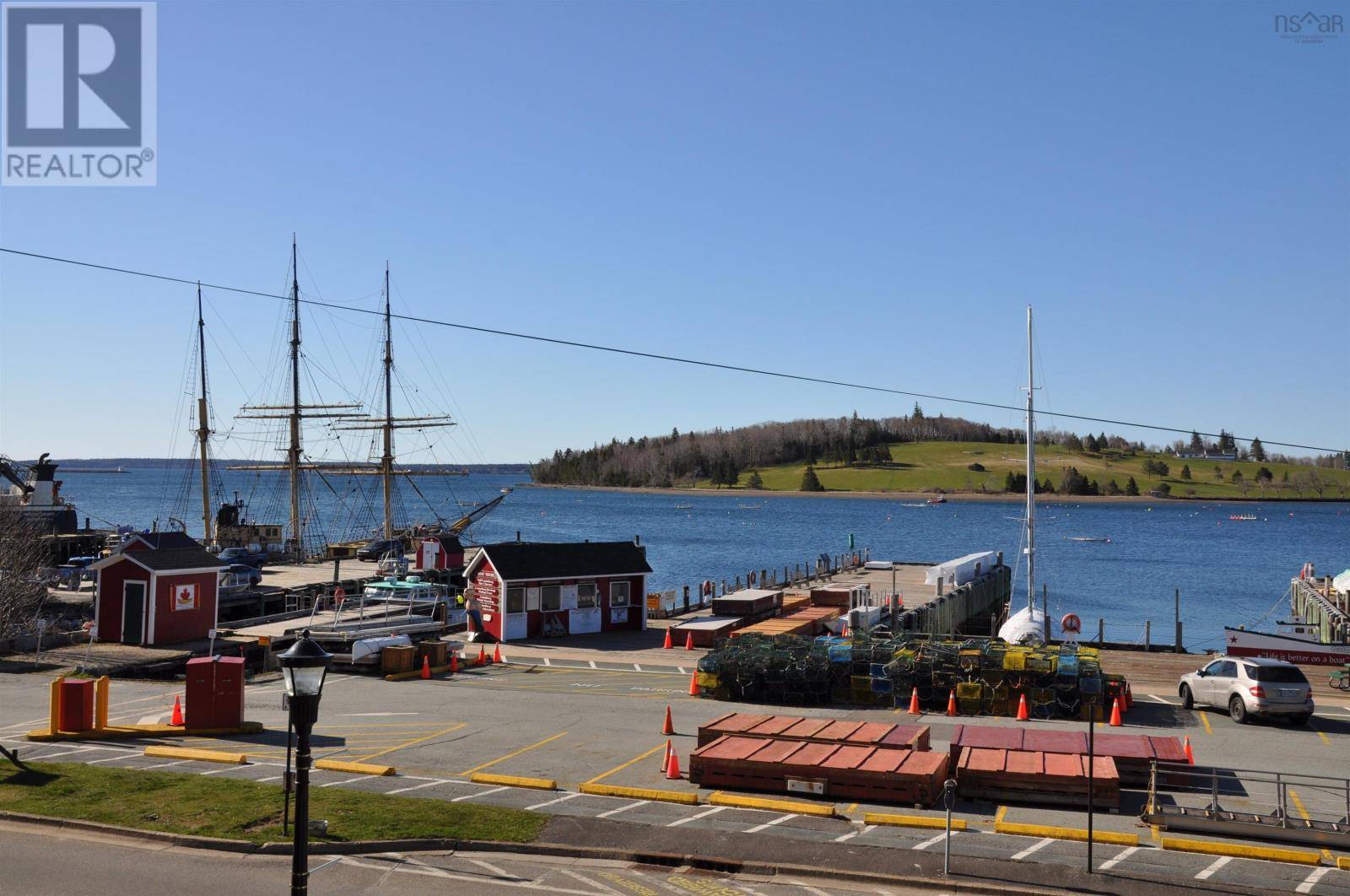 Lunenburg, NS B0J2C0,100 Montague Street