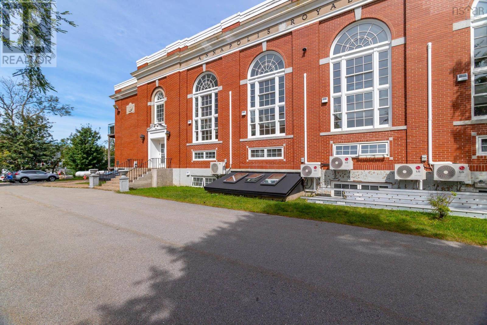Annapolis Royal, NS B0S1A0,151 Ritchie ST #204
