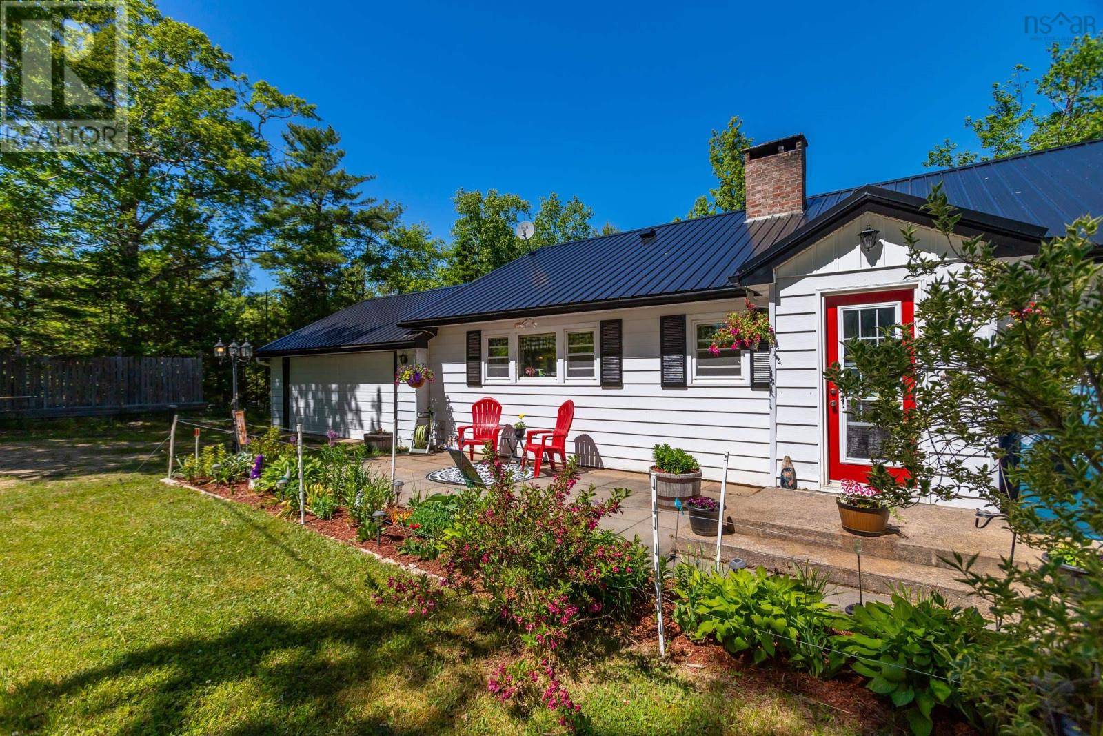 Lake La Rose, NS B0S1A0,31 Acorn Lane