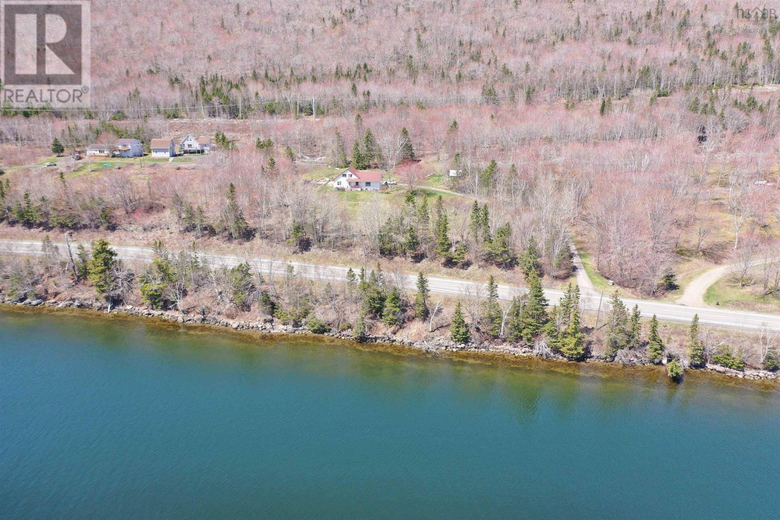 Aberdeen, NS B0E3M0,10783 NS-105 Highway