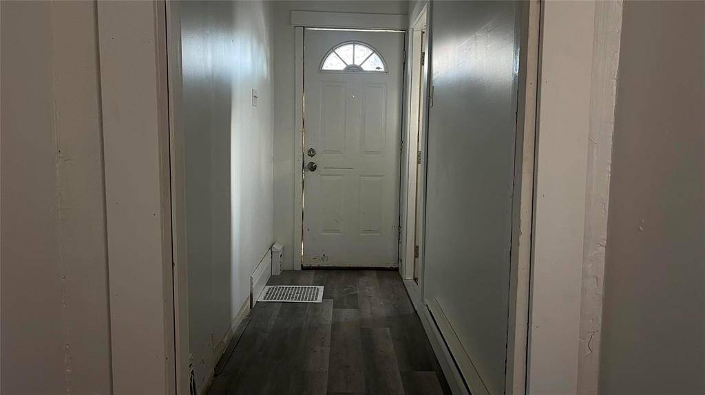 Winnipeg, MB R2W1S1,315 Redwood Avenue