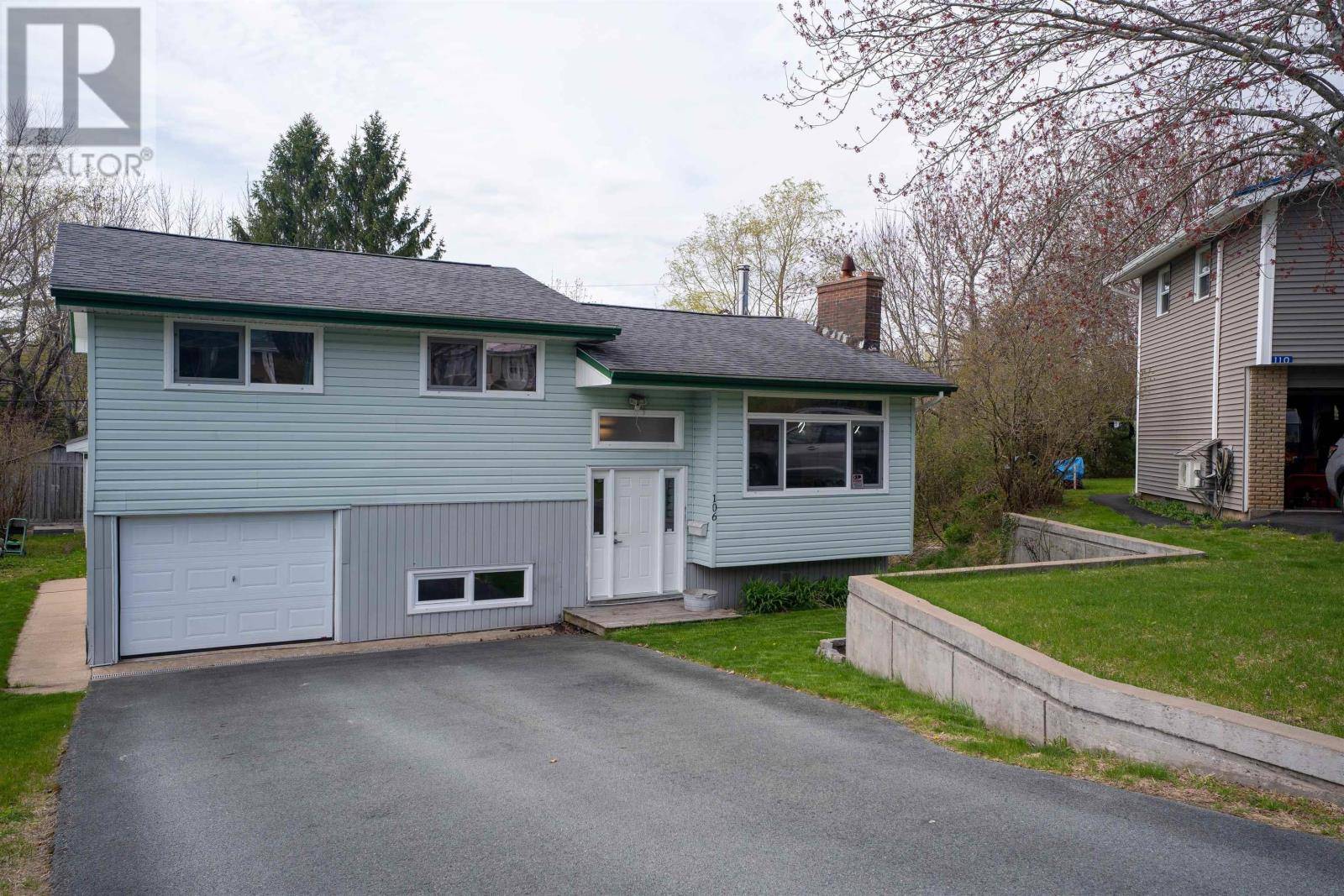 Lower Sackville, NS B4C1M7,106 Belleshire Drive
