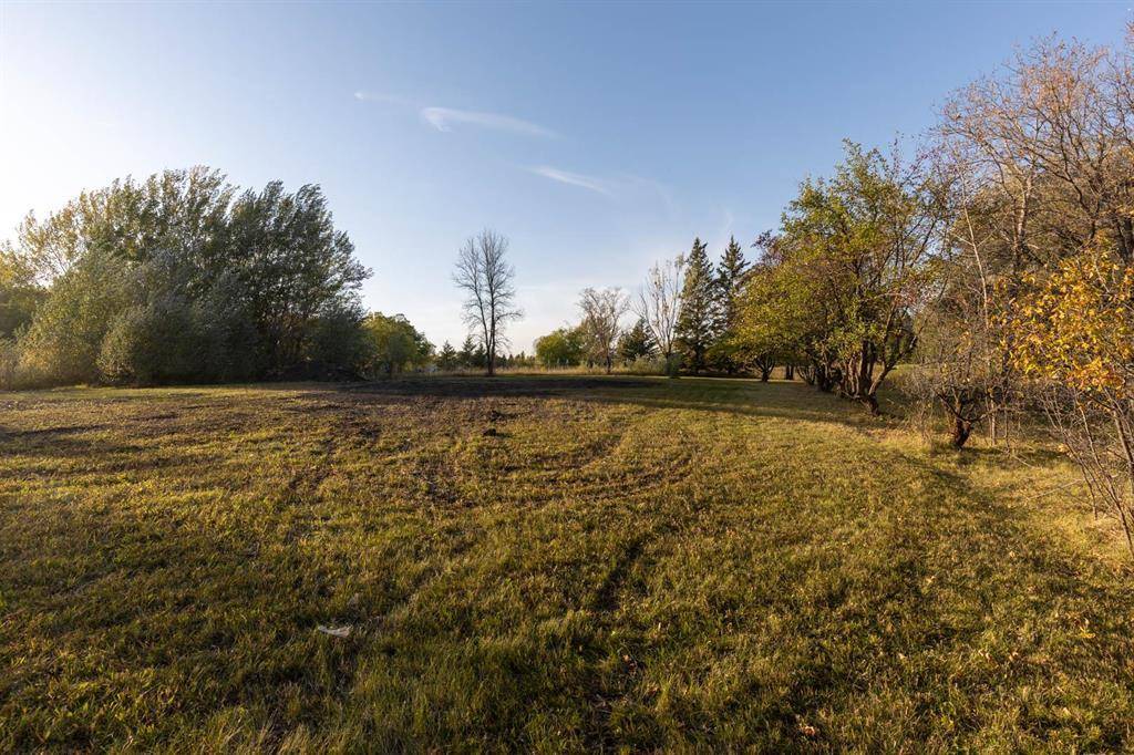 East Selkirk, MB R0E0M0,b 674 Old Henderson Highway