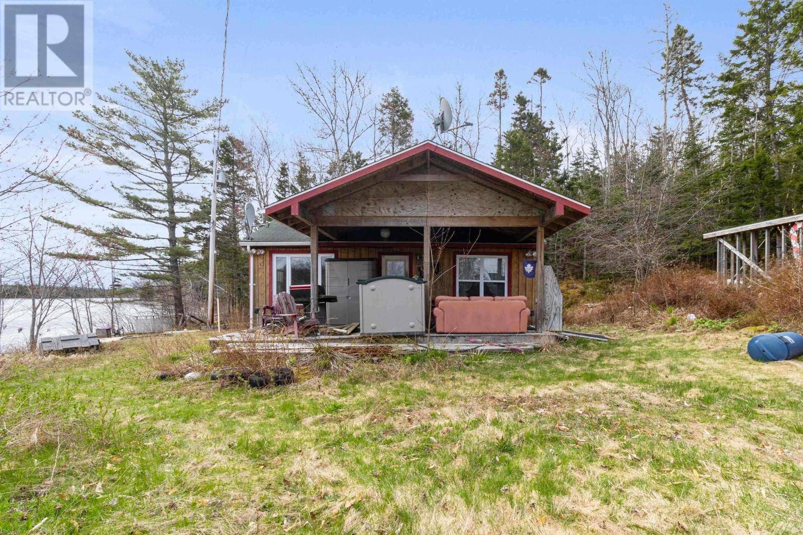 Upper Lakeville, NS B0J2L0,832 Upper Lakeville Road