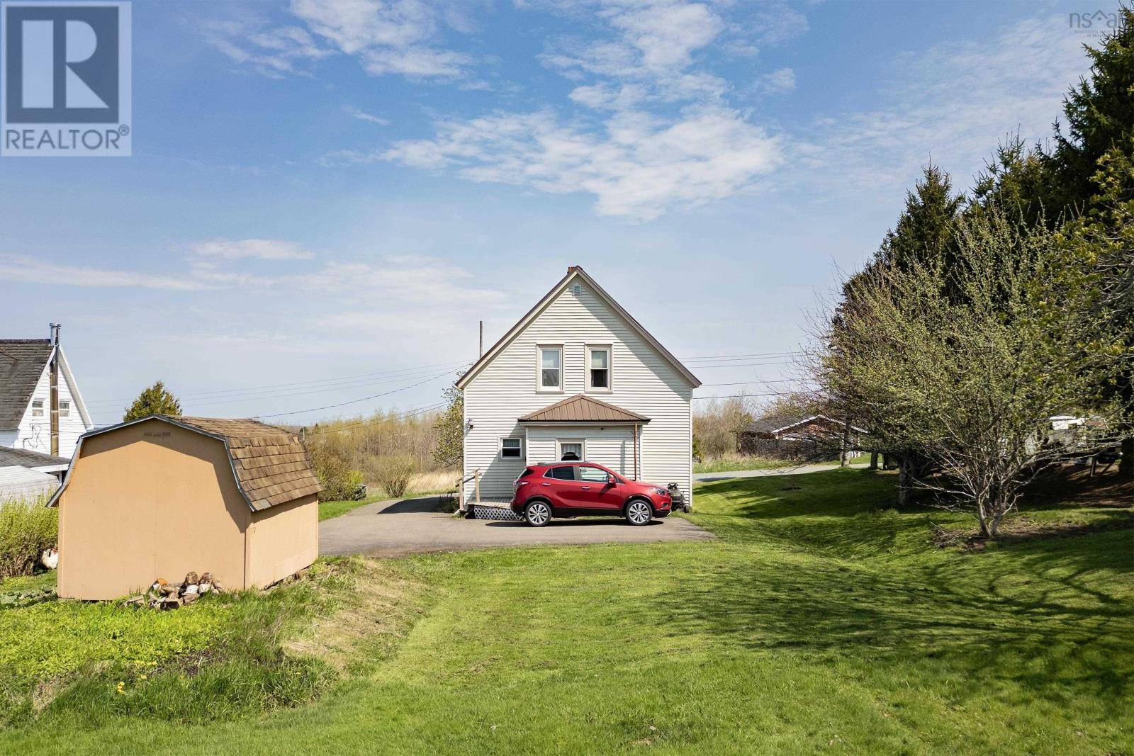 Springhill, NS B0M1X0,40 Hall Street