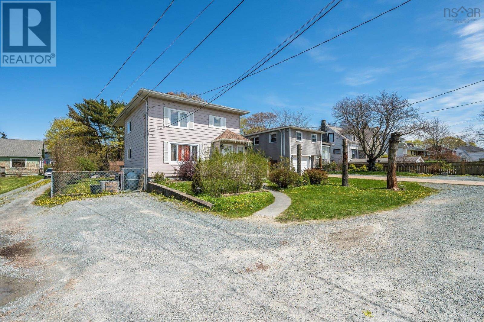 Dartmouth, NS B3A1V9,172 & 174 Victoria Road