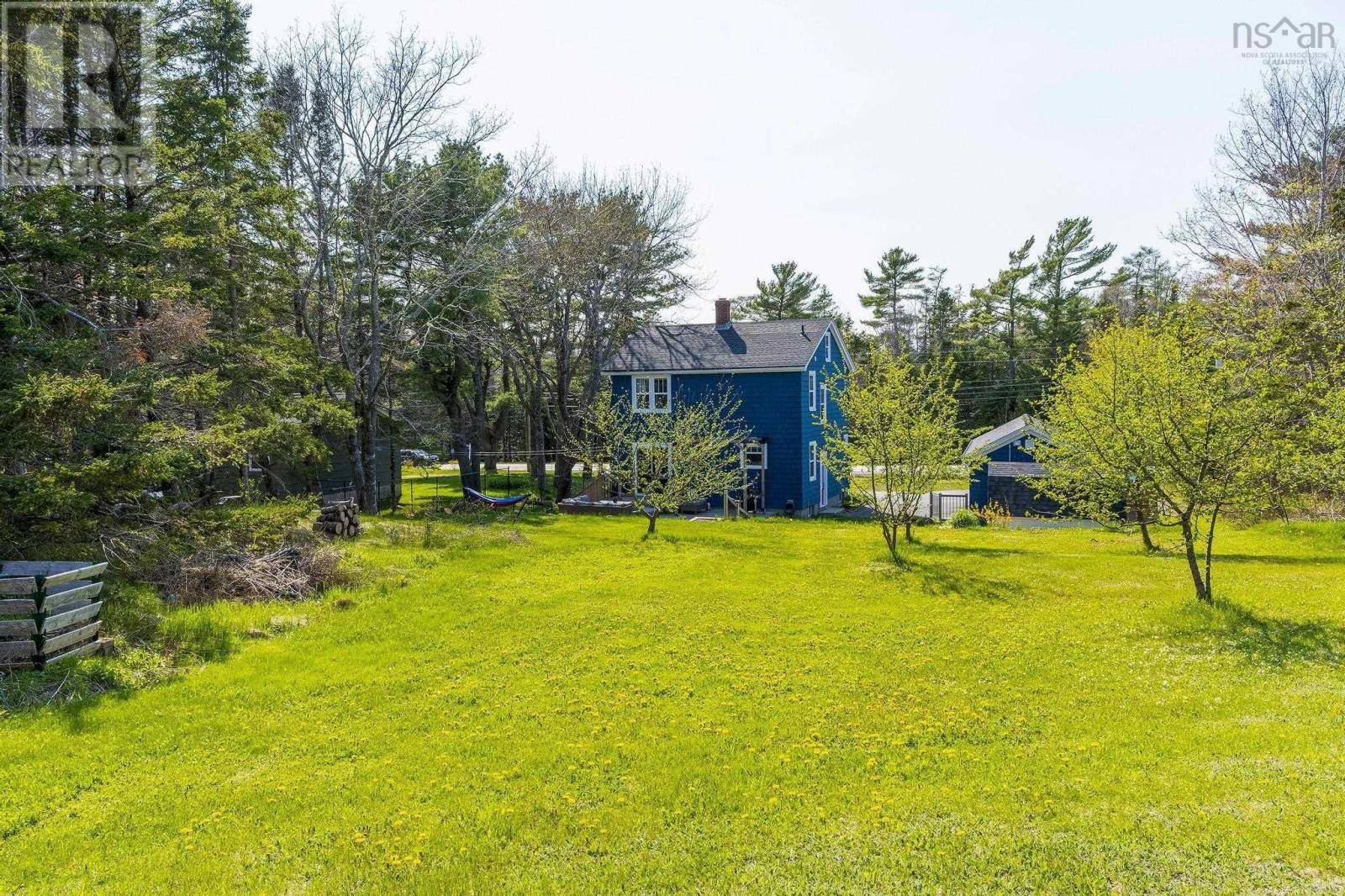 Upper Tantallon, NS B3Z2J4,13487 Peggys Cove Road