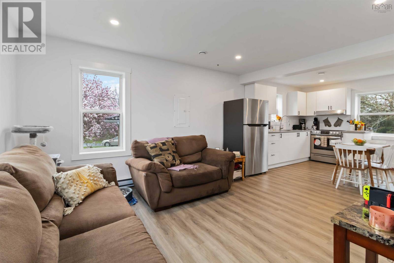 Middle Sackville, NS B4E1T1,80/82 First Street