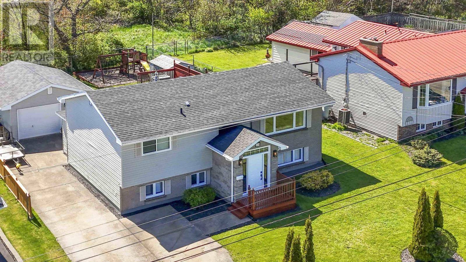 Cole Harbour, NS B2V1P3,210 Donegal Drive