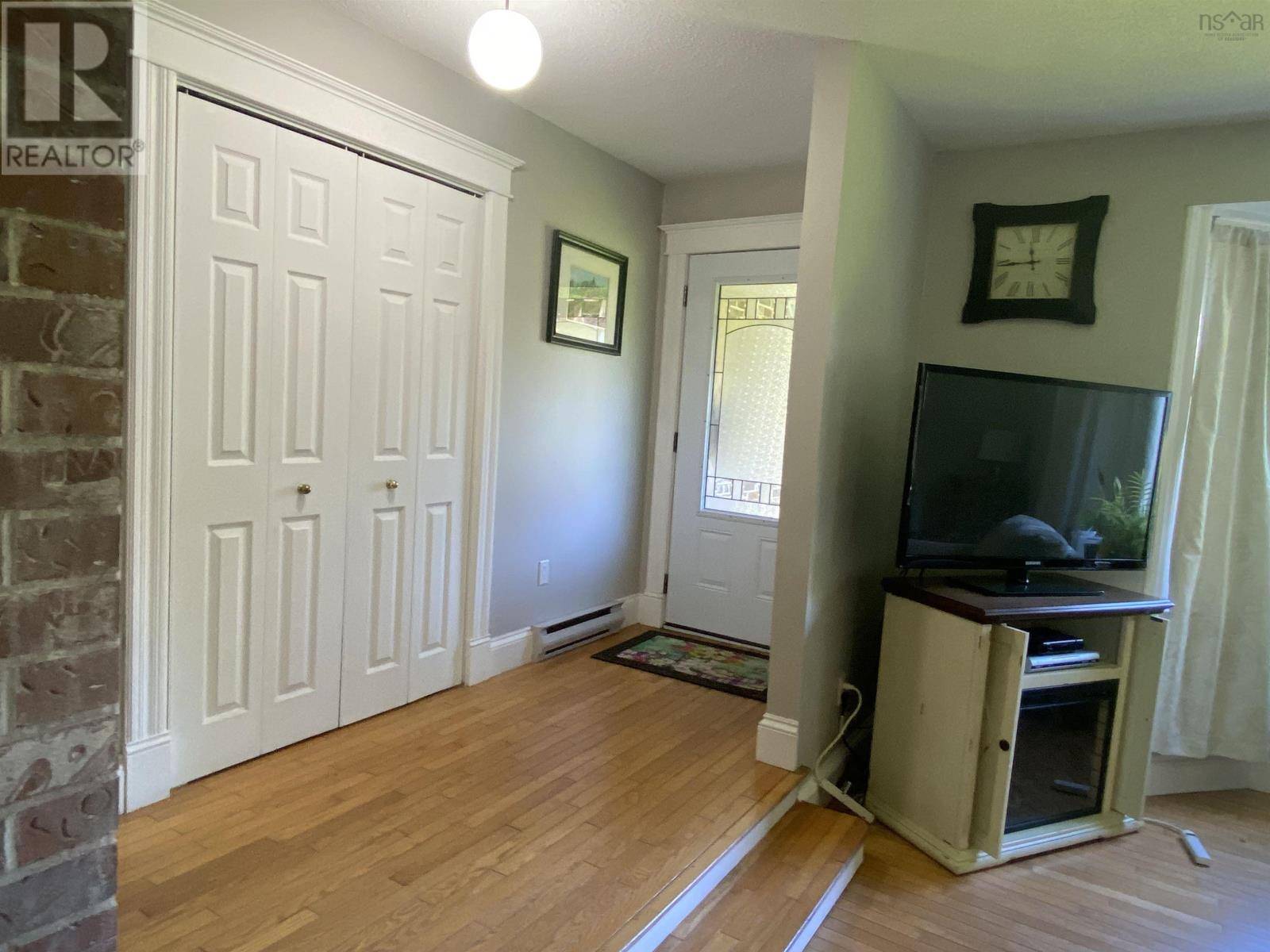 Truro, NS B2N3P9,17 GRAHAM Avenue