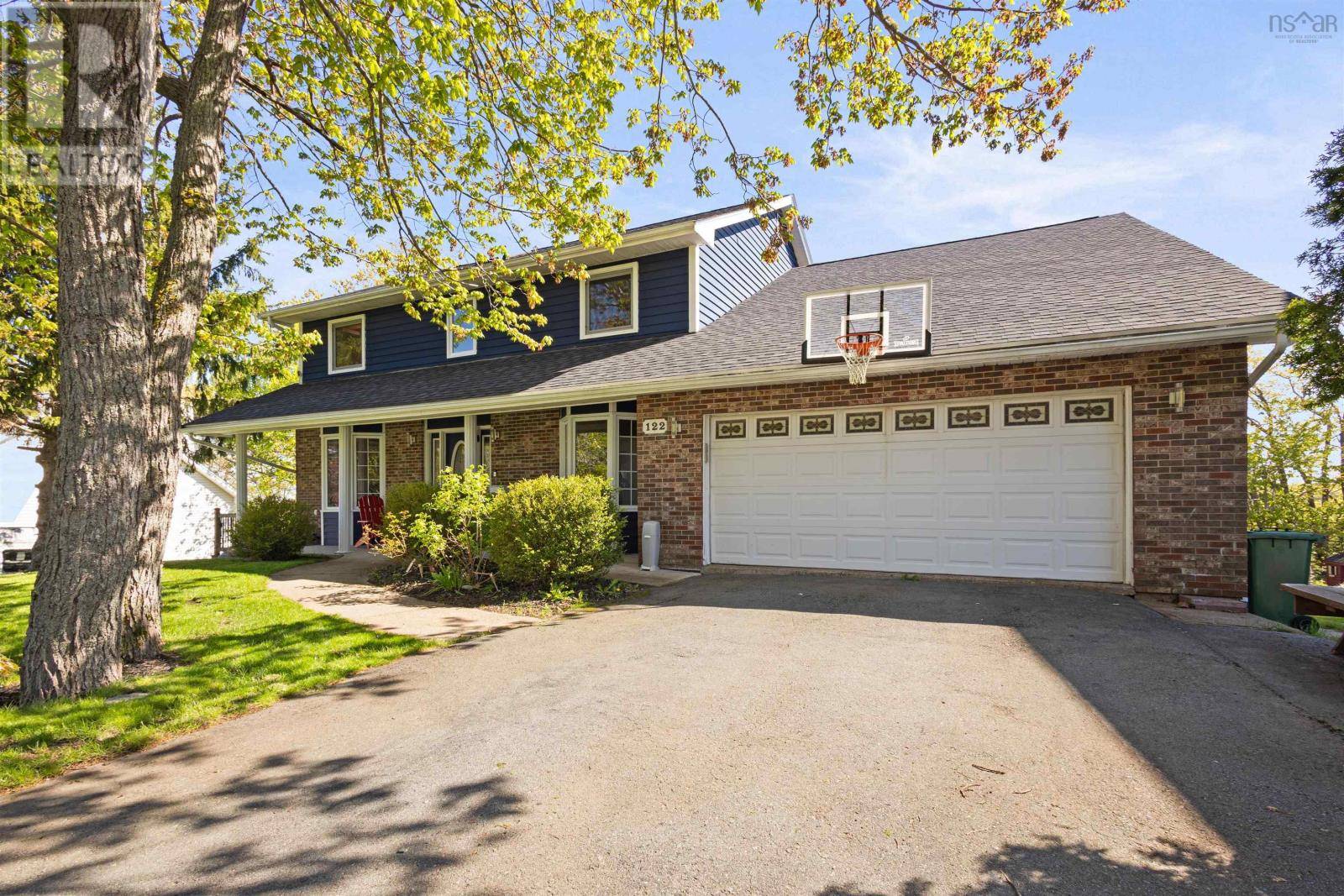 Bedford, NS B4A3C1,122 Peregrine Crescent