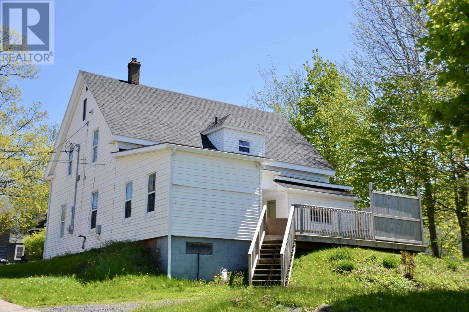 New Glasgow, NS B2H2V7,399 MacDonald Street