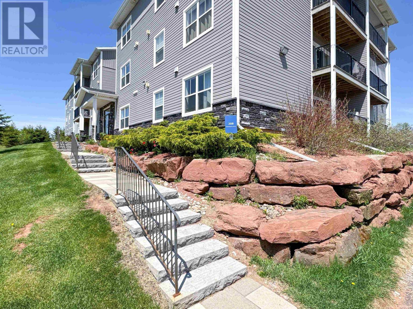 Stratford, C1B4B7,208 Shakespeare DR #205