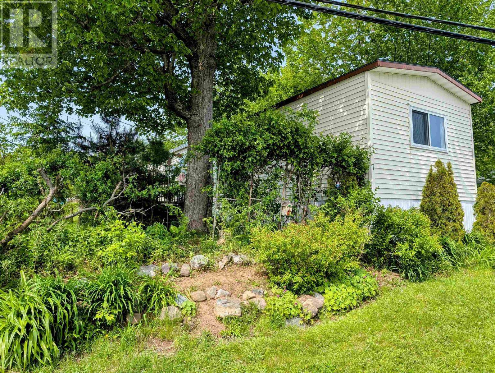 Lower Sackville, NS B4C2N9,7 Manor Drive