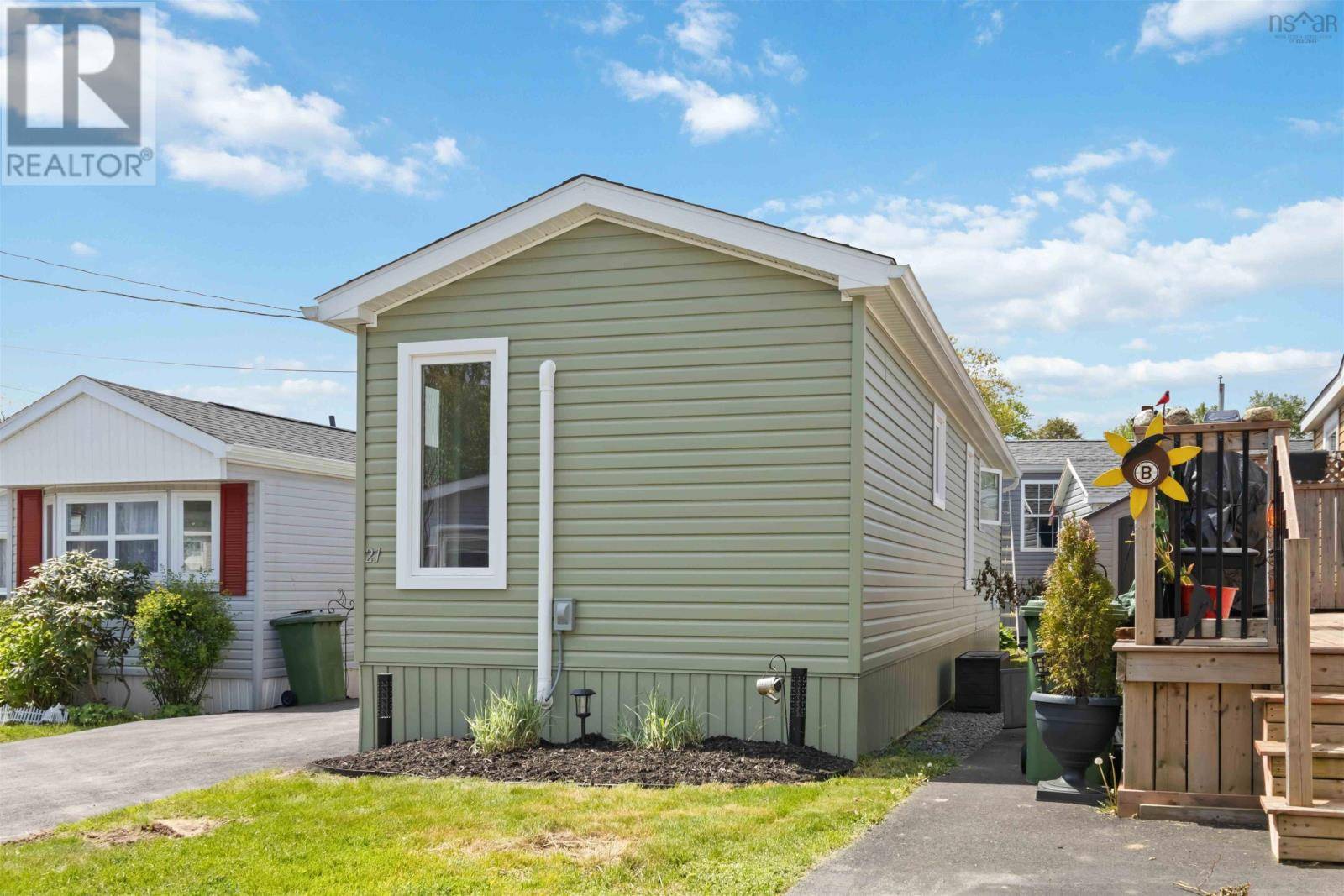 Dartmouth, NS B2W1R3,21 Chebogue Street