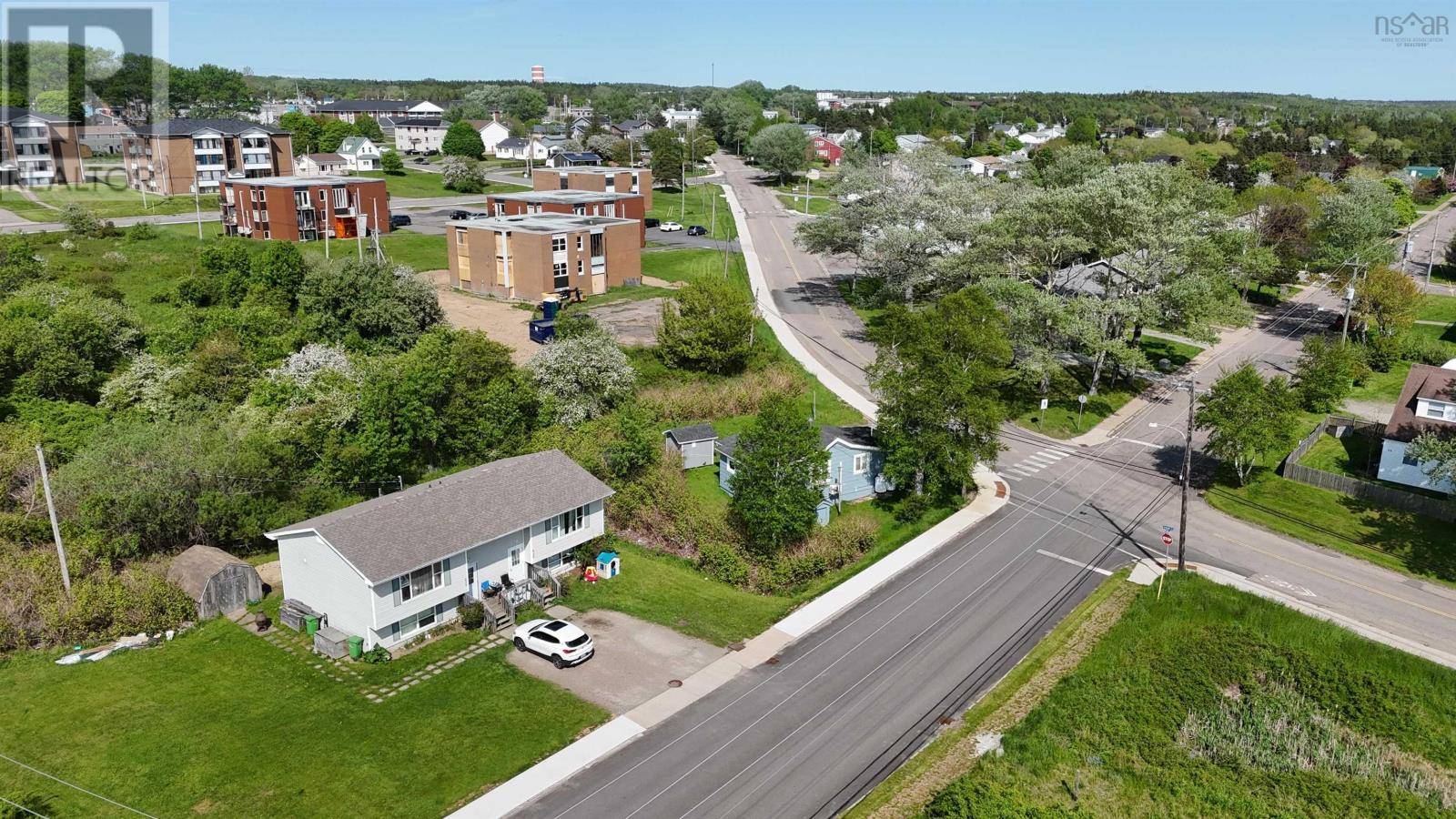 Port Hawkesbury, NS B9A3G5,628-630 Bernard Street