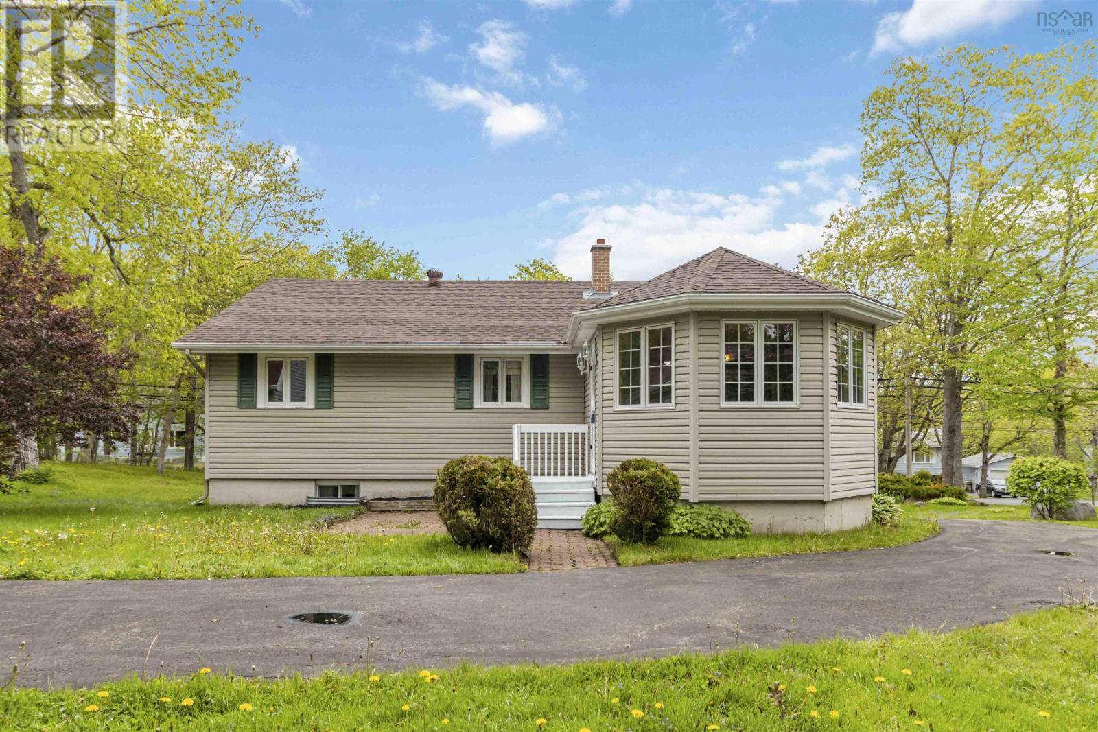 Timberlea, NS B3T1J4,64 Fraser Road
