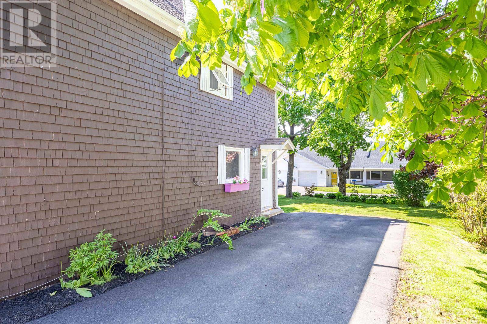 Charlottetown, C1A2M9,91 Gerald Street