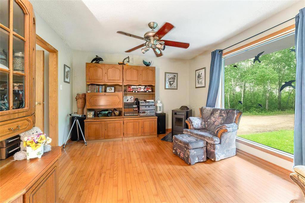 St Clements, MB R0E0M0,77160 PTH 59 Highway