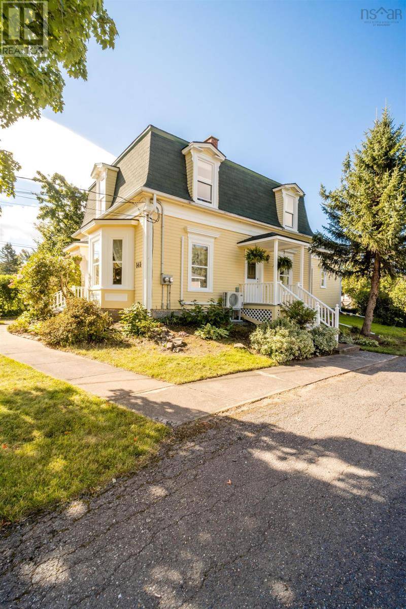 Berwick, NS B0P1E0,141 Commercial Street