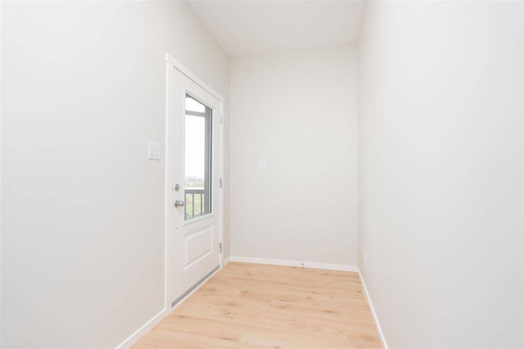 Winnipeg, MB R3X0W7,23 Namarik Way