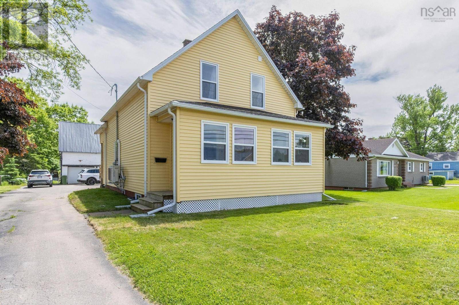 Valley, NS B2N2S8,144 Pictou Road