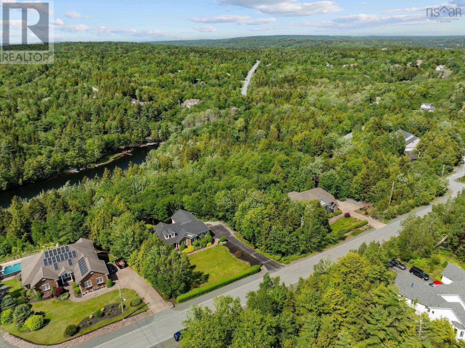Fall River, NS B2T1A4,9 Glenmorren Court