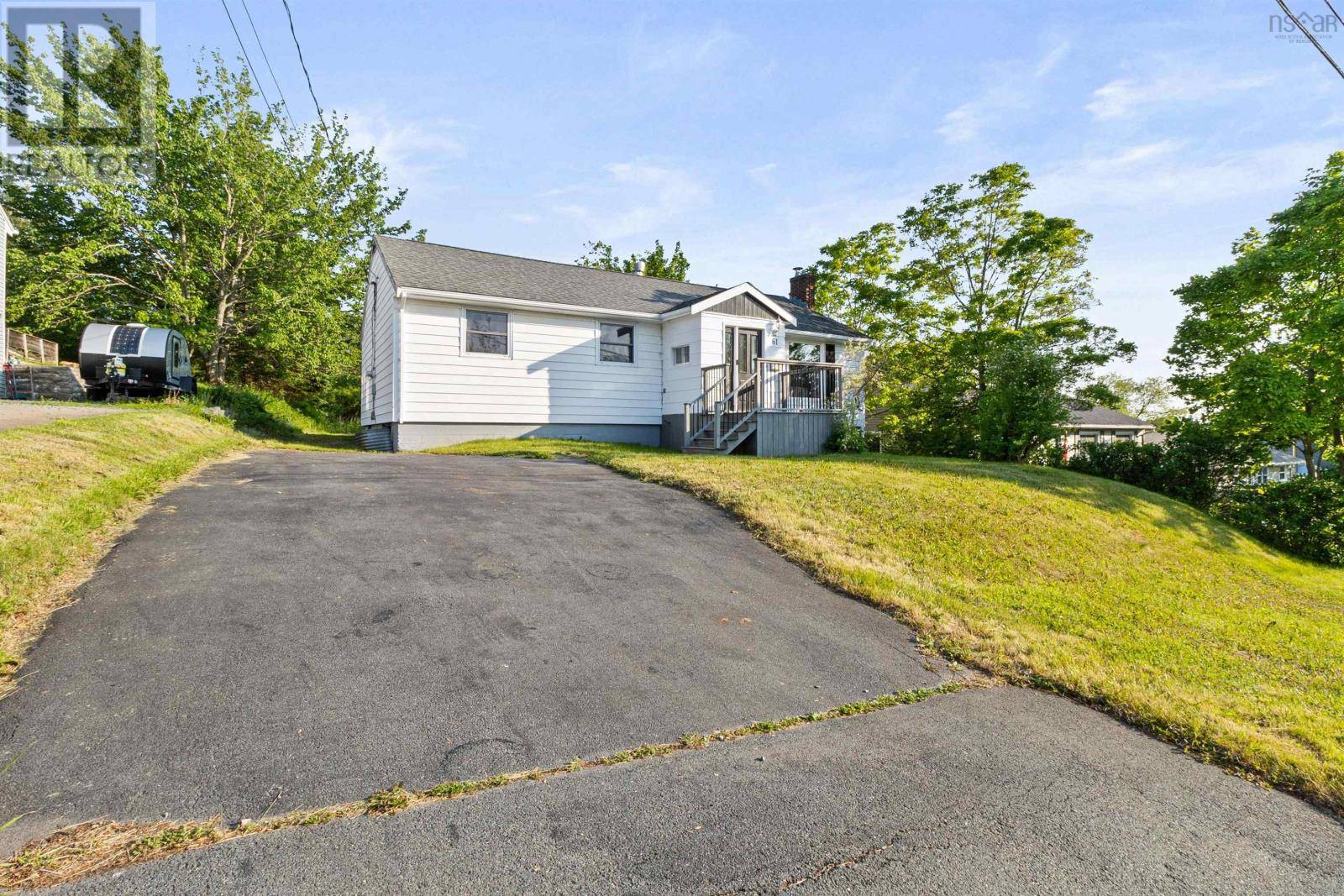 Dartmouth, NS B2W2X4,61 Belle Vista Drive