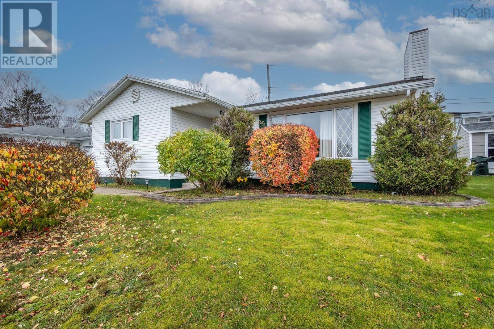 Sydney, NS B1S1V9,55 Beechwood Crescent