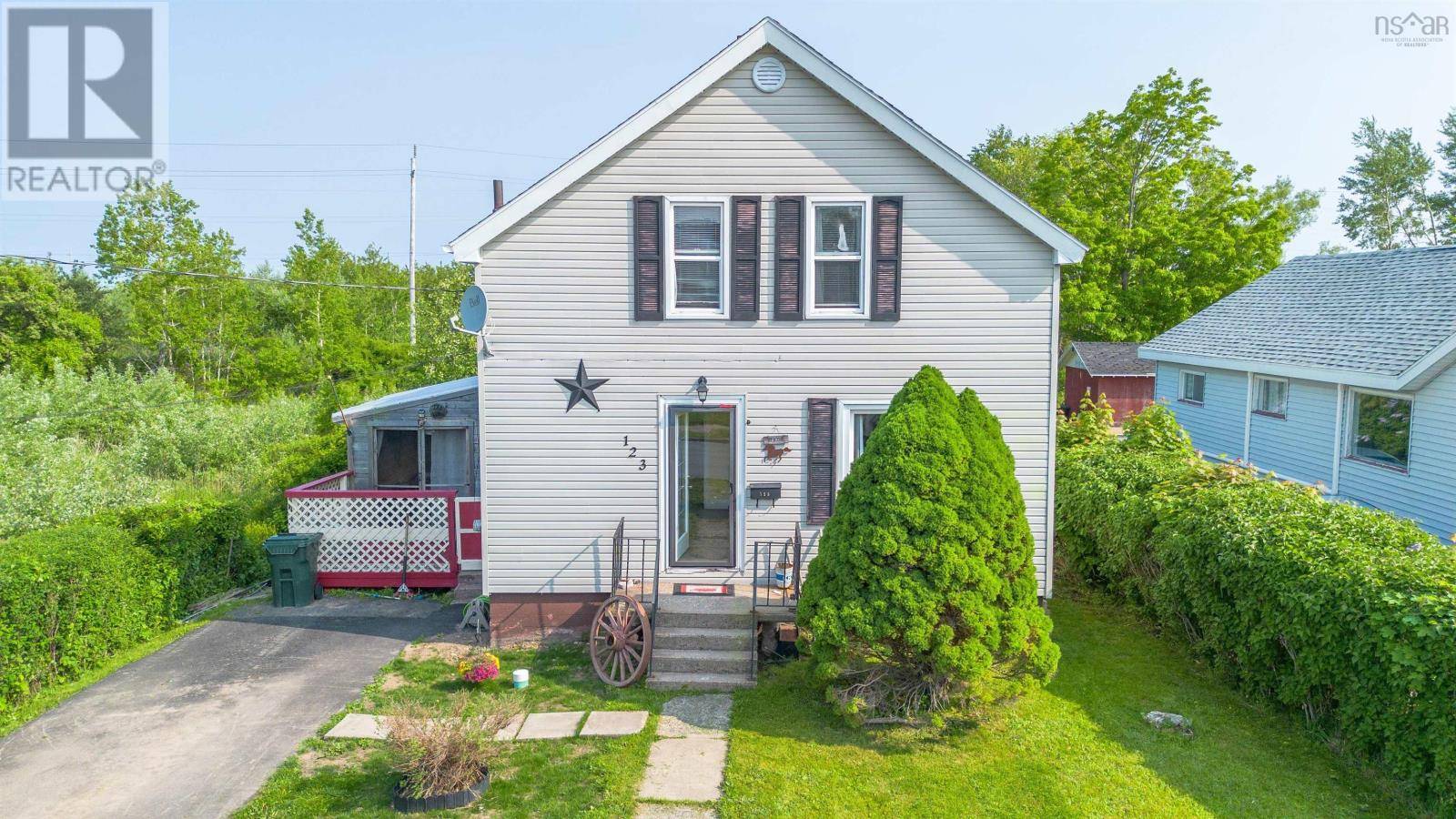 Sydney, NS B1P5W3,123 Vulcan Avenue