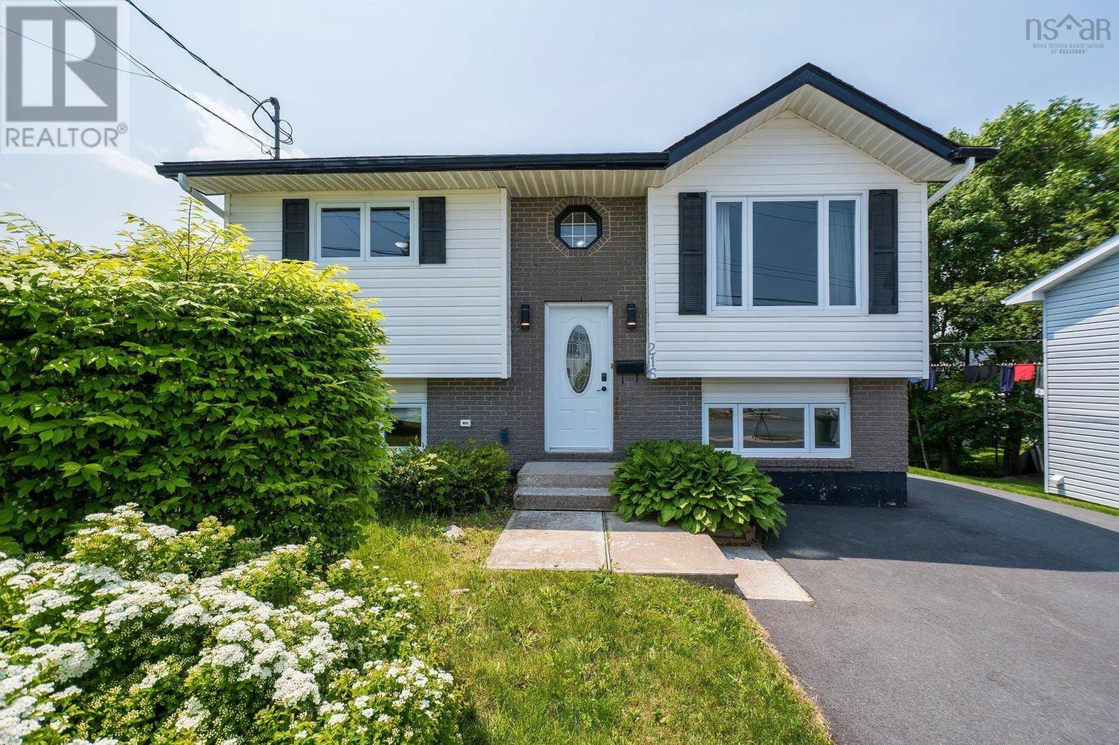 Dartmouth, NS B2X1L4,216 Caledonia Road