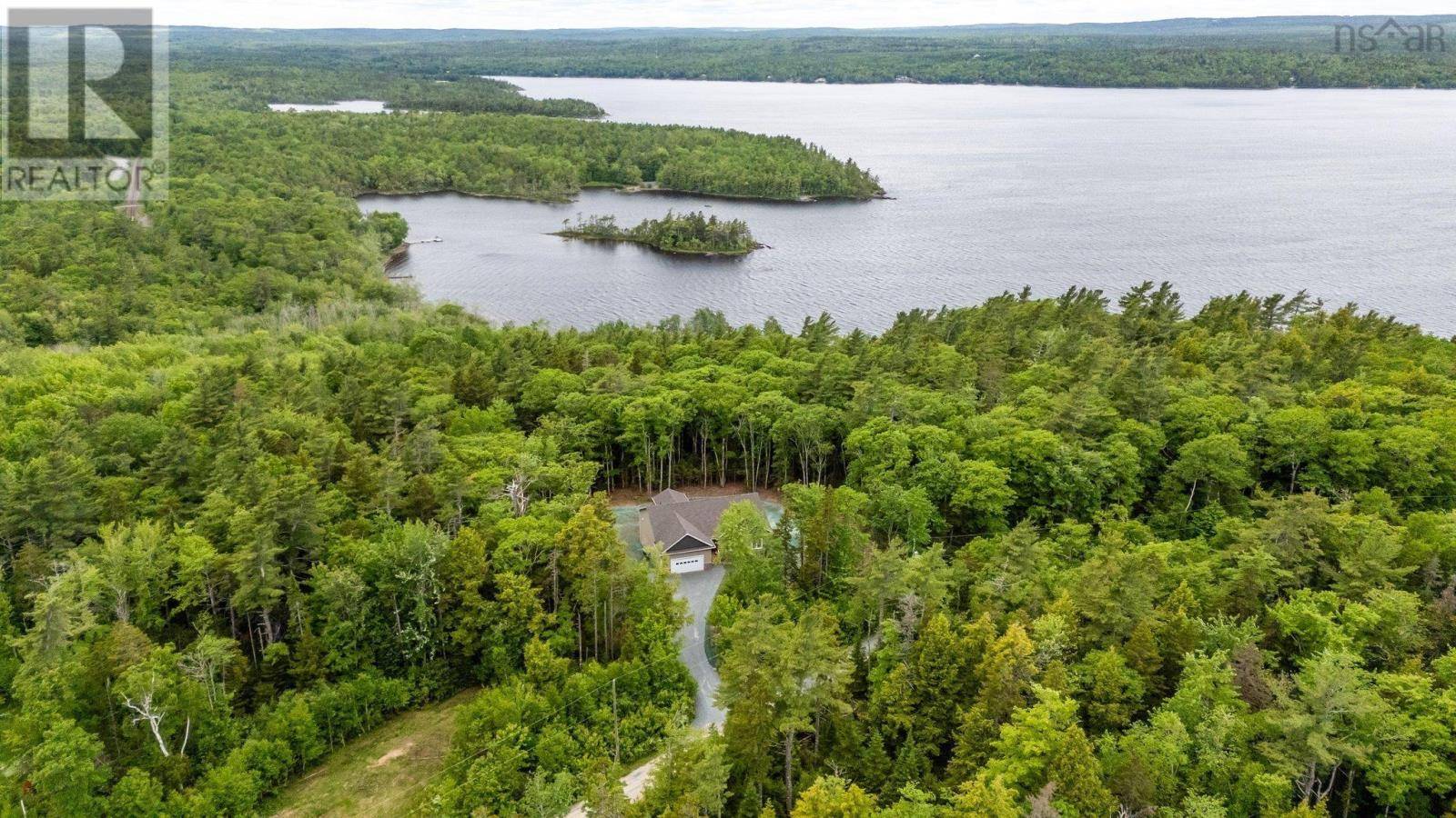 Grand Lake, NS B3T0K2,40 Wintergreen Lane