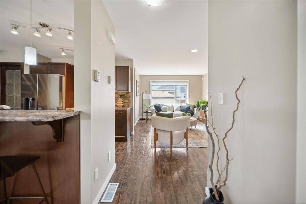 Winnipeg, MB R3X1V7,612 Sage Creek Boulevard
