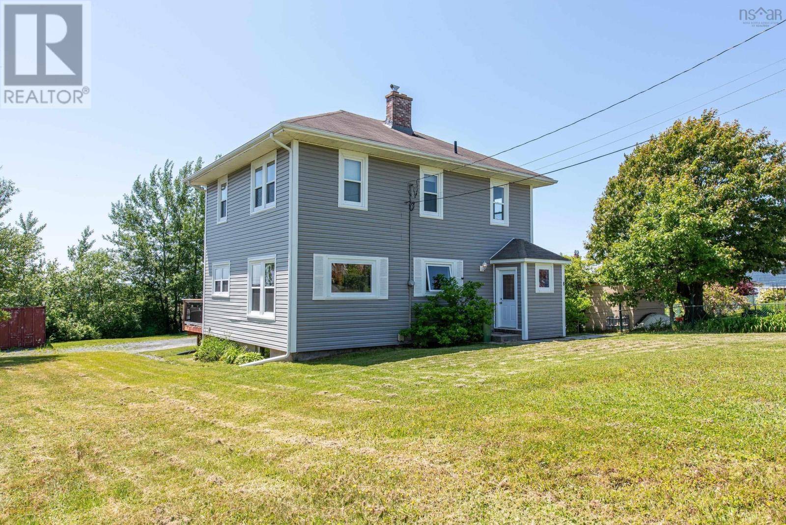 Dartmouth, NS B2W1B3,8 Woodside Avenue