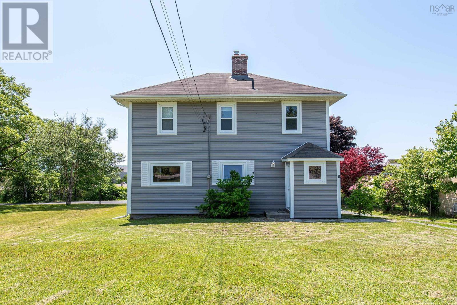 Dartmouth, NS B2W1B3,8 Woodside Avenue