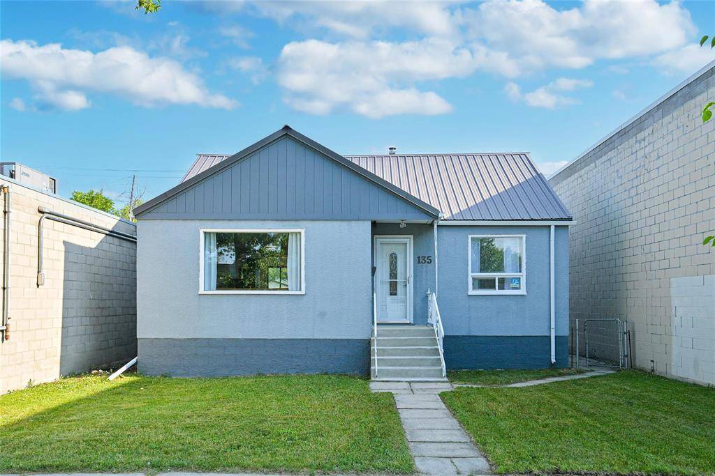 Winnipeg, MB R2C1S6,135 Victoria Avenue W