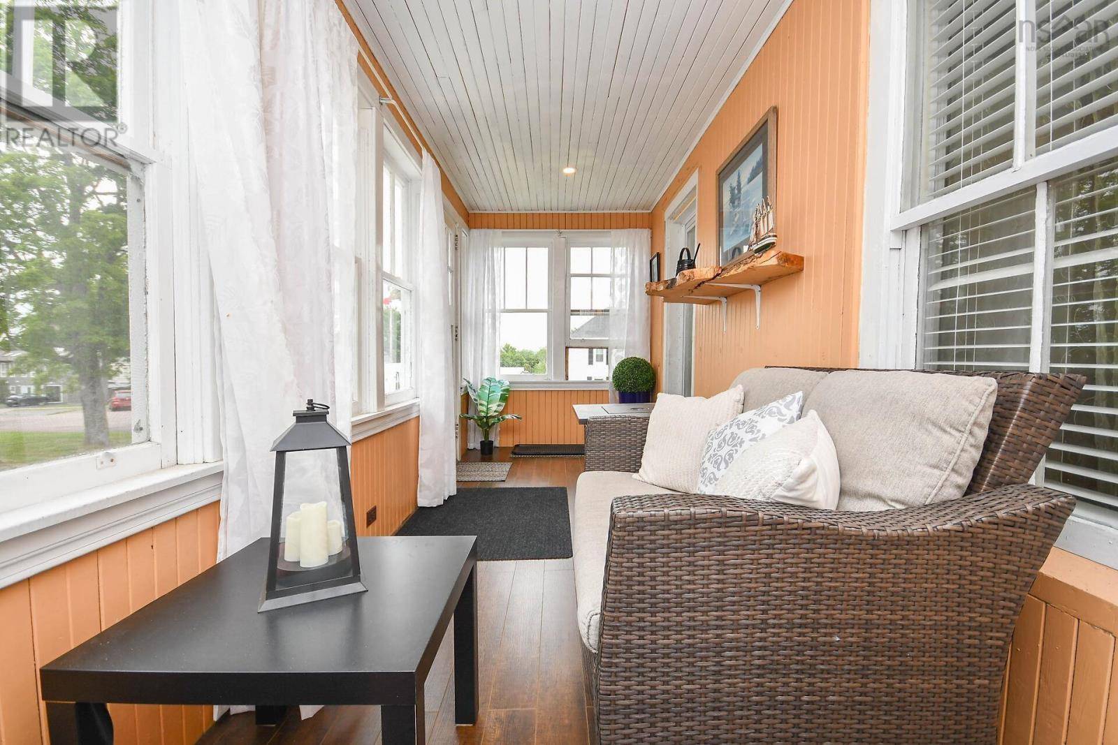Truro, NS B2N3Y9,9 Slack Street