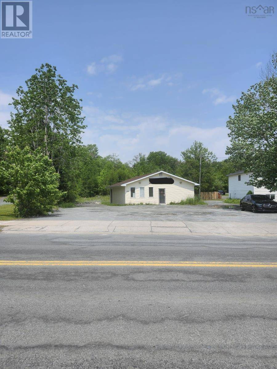 Fall River, NS B2T1E9,1080 Fall River Road