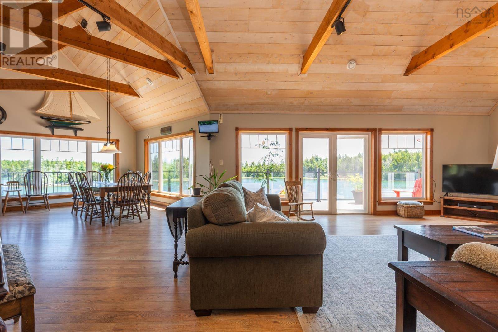 Surettes Island, NS B0W3M0,1043 Chemin Tittle Road