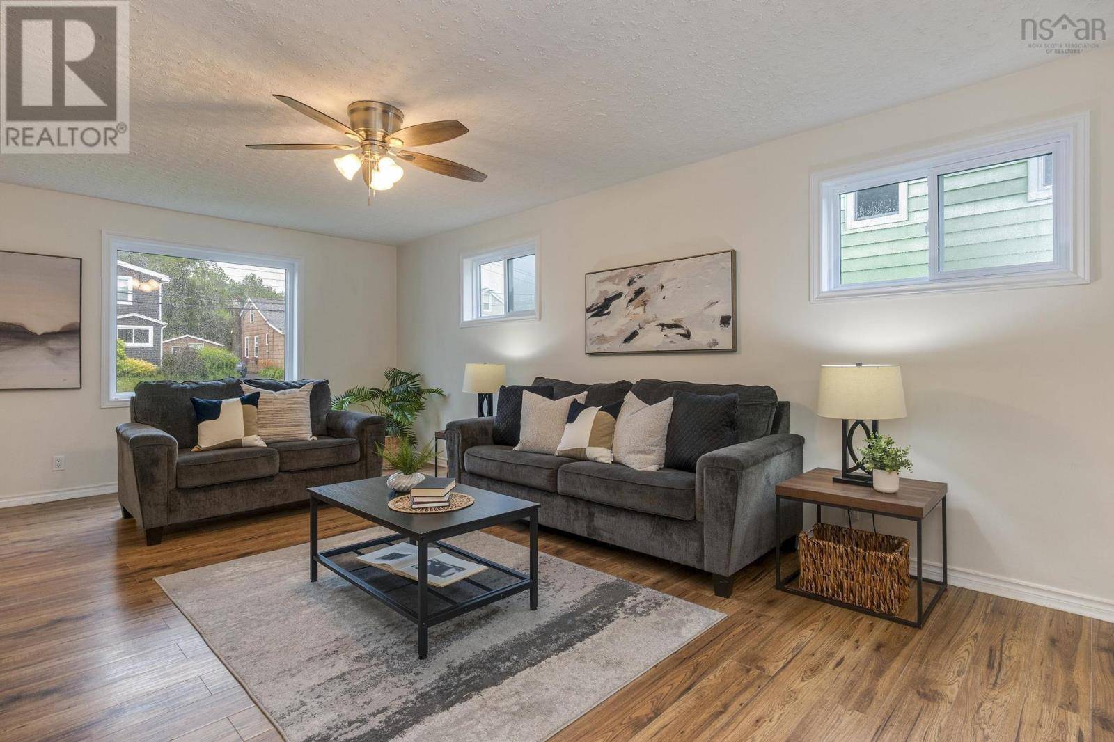 Dartmouth, NS B2Y2J8,53 Fenwick Street