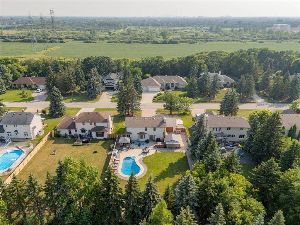 East St Paul, MB R2E0H8,295 TERRANCE Place