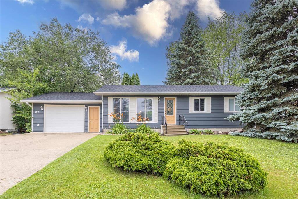 Steinbach, MB R5G0H7,400 Walnut Street