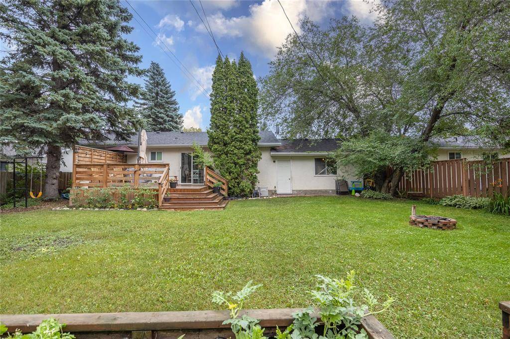 Steinbach, MB R5G0H7,400 Walnut Street