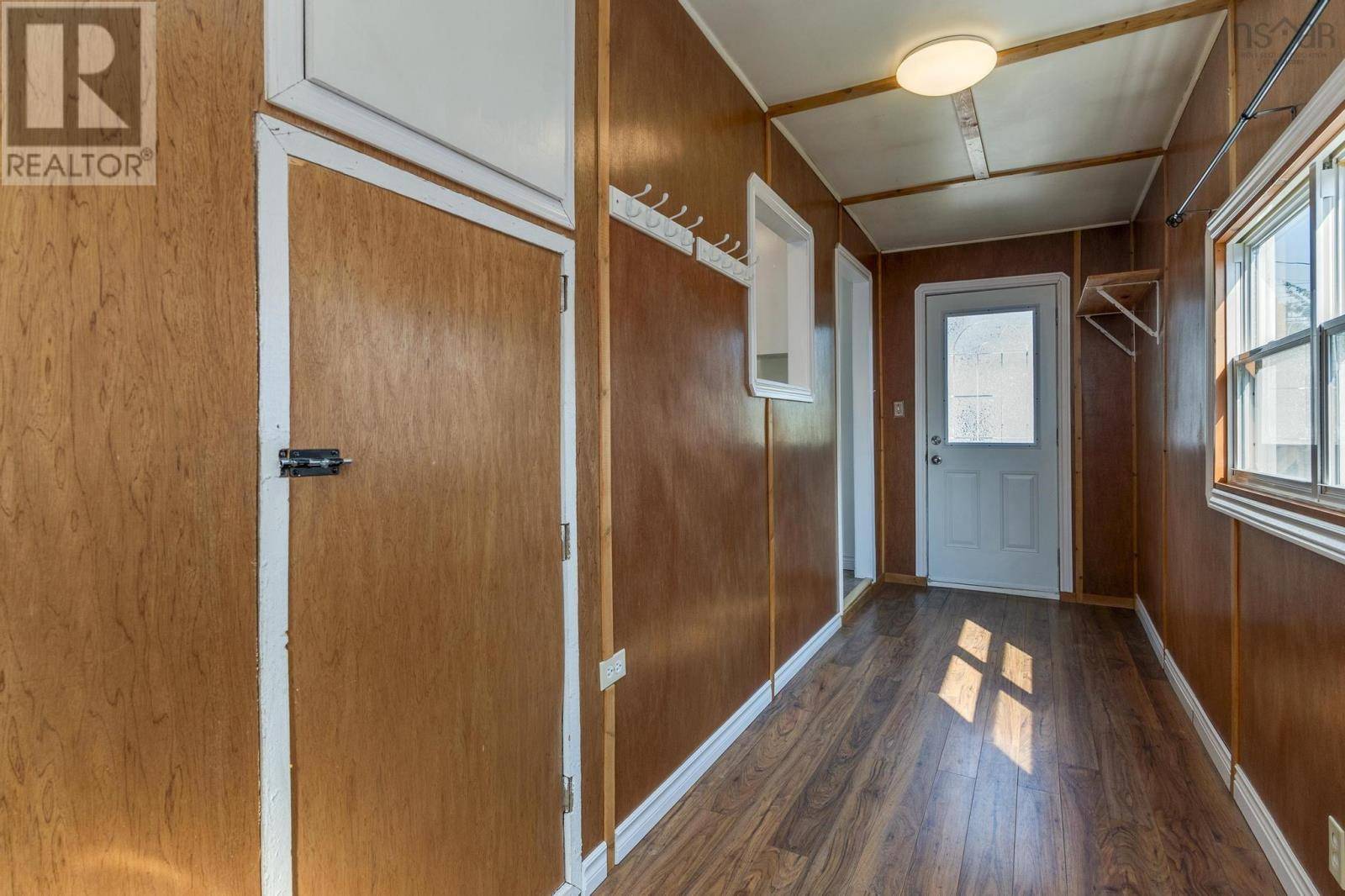 Dartmouth, NS B2Y2A4,27 Florence Avenue