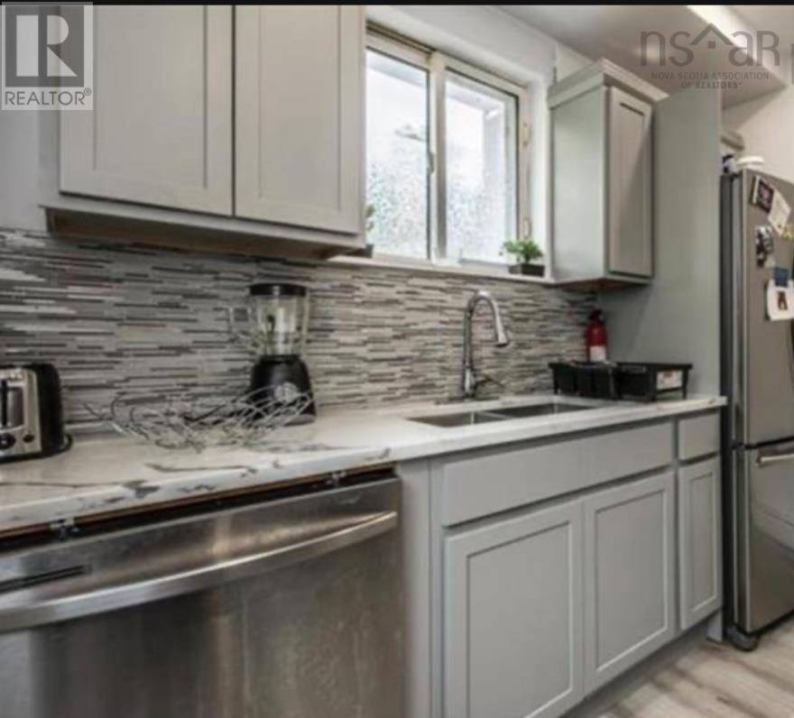 Fairmount, NS B3N1L2,157-159 Crown Drive